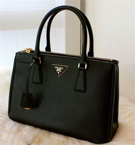 bolsa prada negra